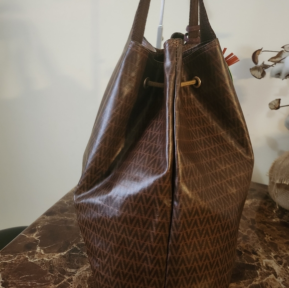 Mario Valentino Vintage Weekender EUC - Picture 15 of 16